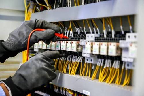 Technicien Électricité & Automatismes